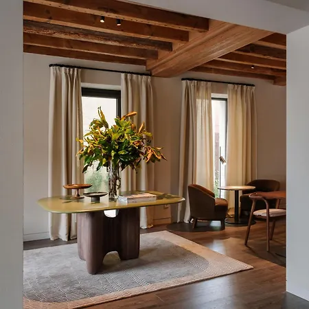 Rhin Garden Hotel 4*