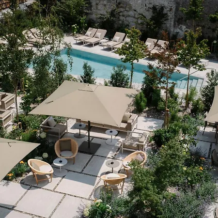 Rhin Garden 4*